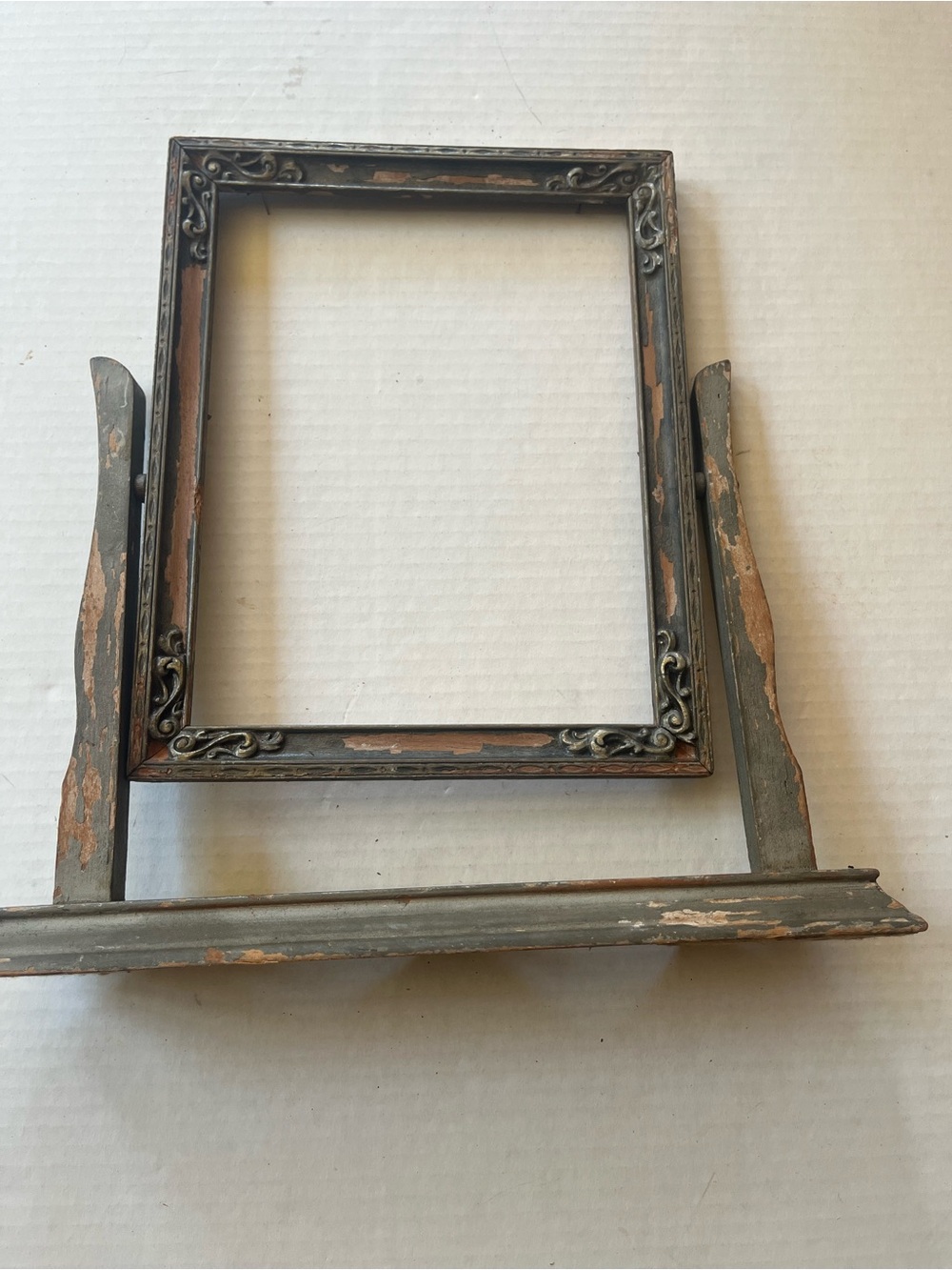 Vintage-Style Distressed Wood Picture Frame and Easel - Gray